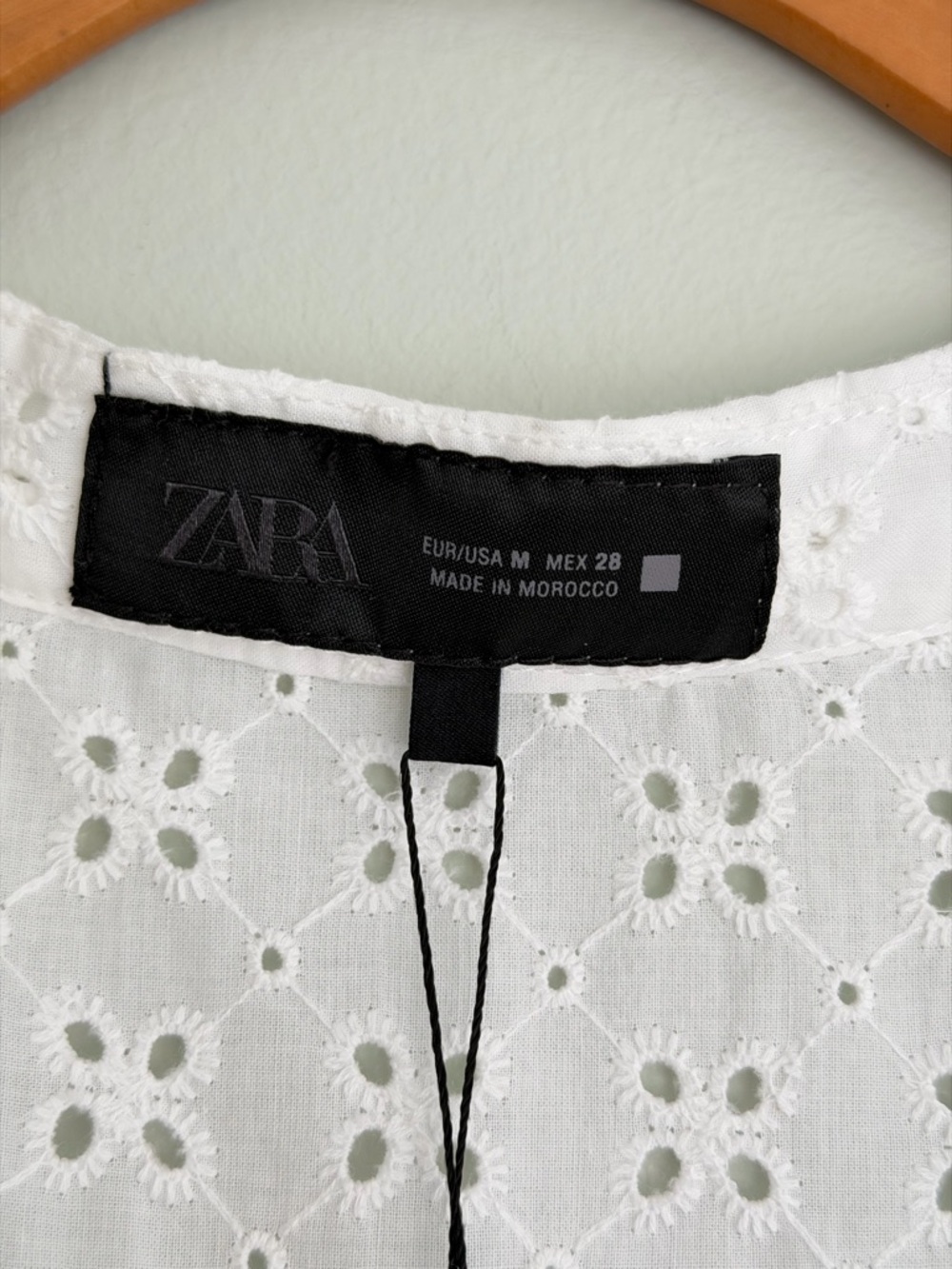 NWT Zara Short Sleeve White Eyelet Embroidered Button Down Shirt Size M - Picture 5 of 12